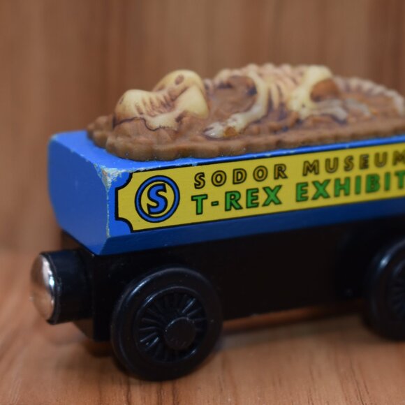 Sodor Museum T-Rex Exhibit Fossil Car Thomas & Friends Wooden Railway Trains - Picture 3 of 7